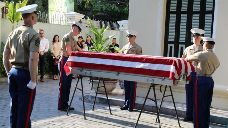 Vietnam hands over remains of American MIA